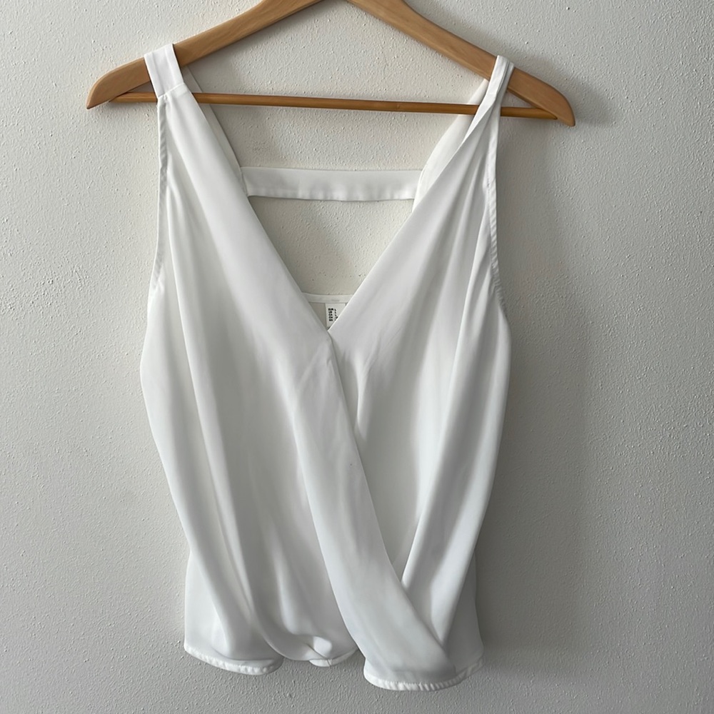 Womens large cross over tank top